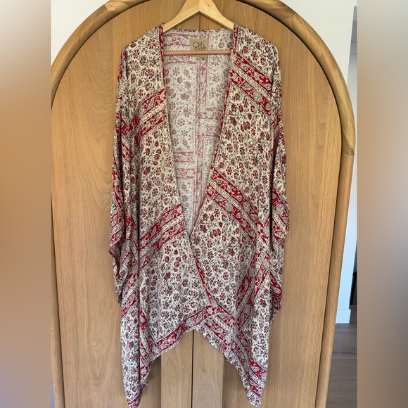 Chaser Flowered Kimono Size M